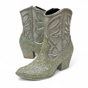Silver Cowboy Boots Embellished in Iridescent Rhinestones & Pearls Size 8